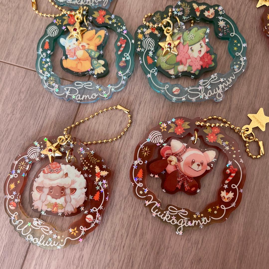 ポケモンセンター　クリスマス　オーナメントキーホルダー　雪だるまパモ　ニャスパー