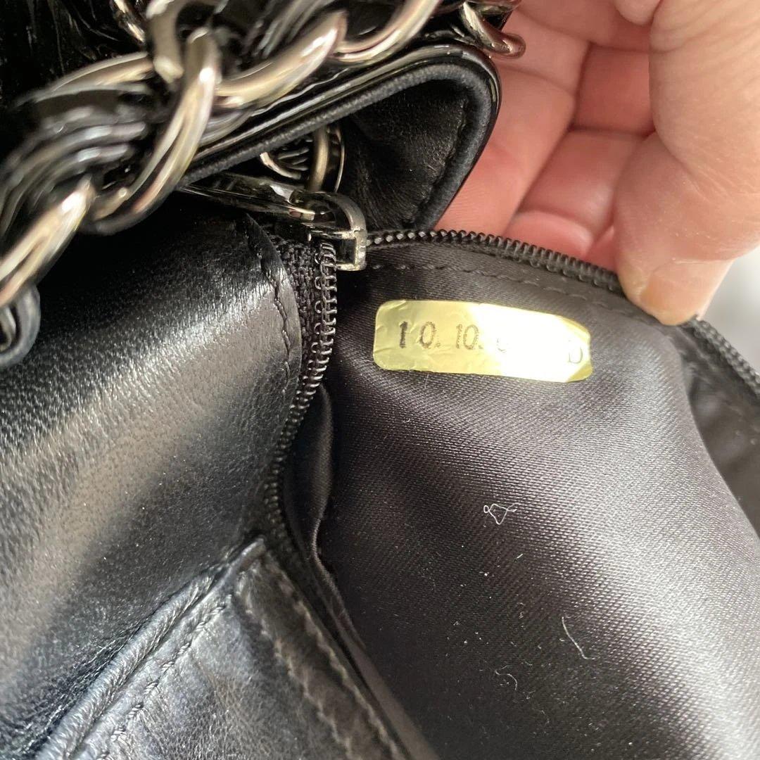 Y*A様 CHANEL 廃盤シャネルフラワーエナメルブラック ハンドバッグ