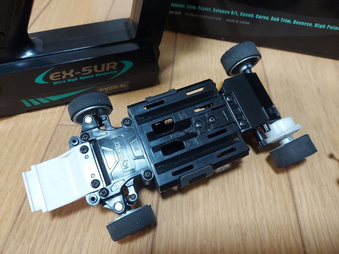 京商ミニッツMR-03GT-RフェラーリKYOSHO EX-5UR ASFプロポ