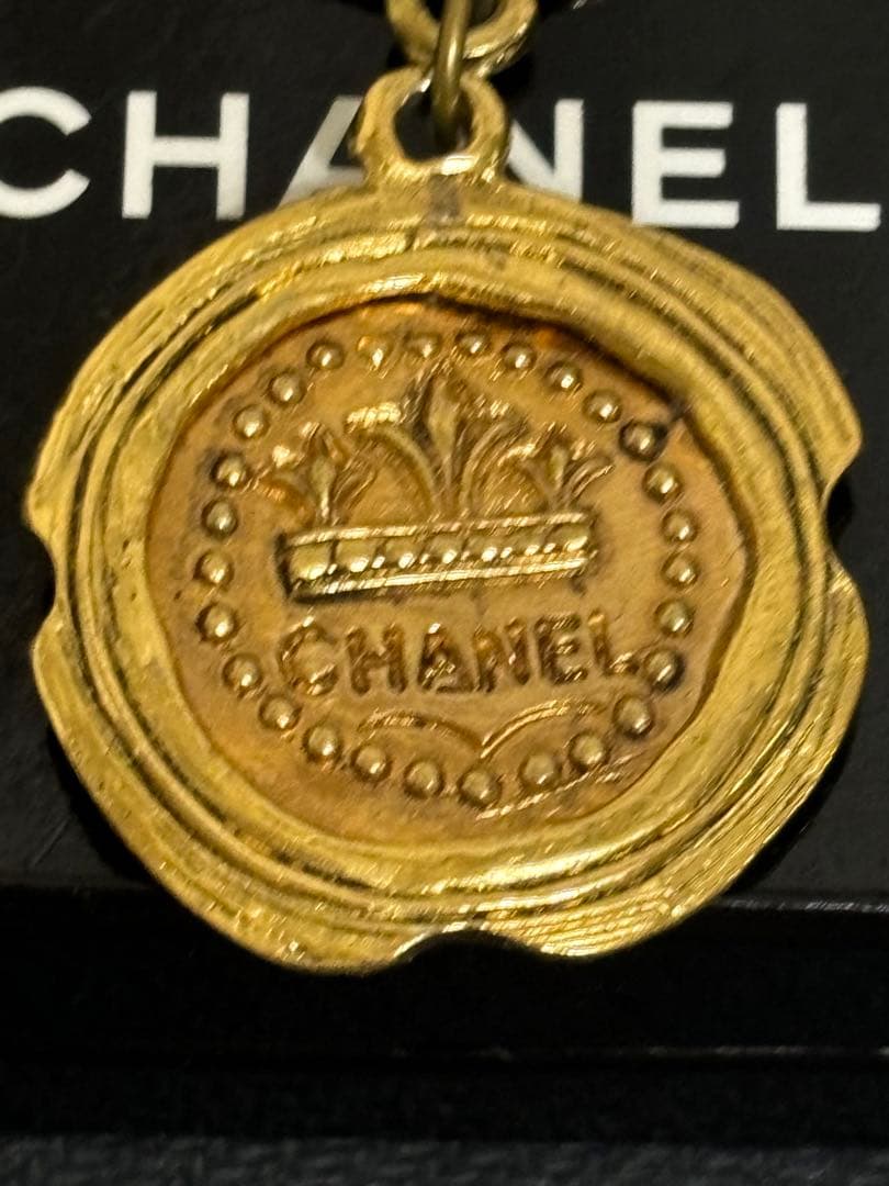 稀少　CHANEL　ブローチ　2連メダル　勲章風　ゴールド