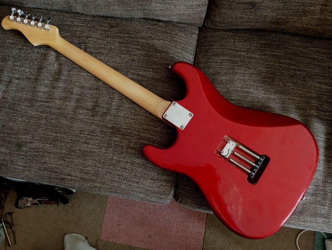 ストラト メタリックレッド レッドパール SHH