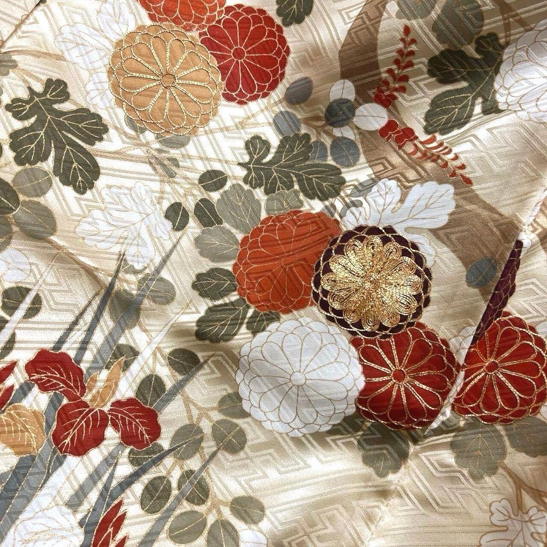 振袖　金駒刺繍　紗綾形地紋　菊花　松竹梅　霞　成人式　着物　083a p