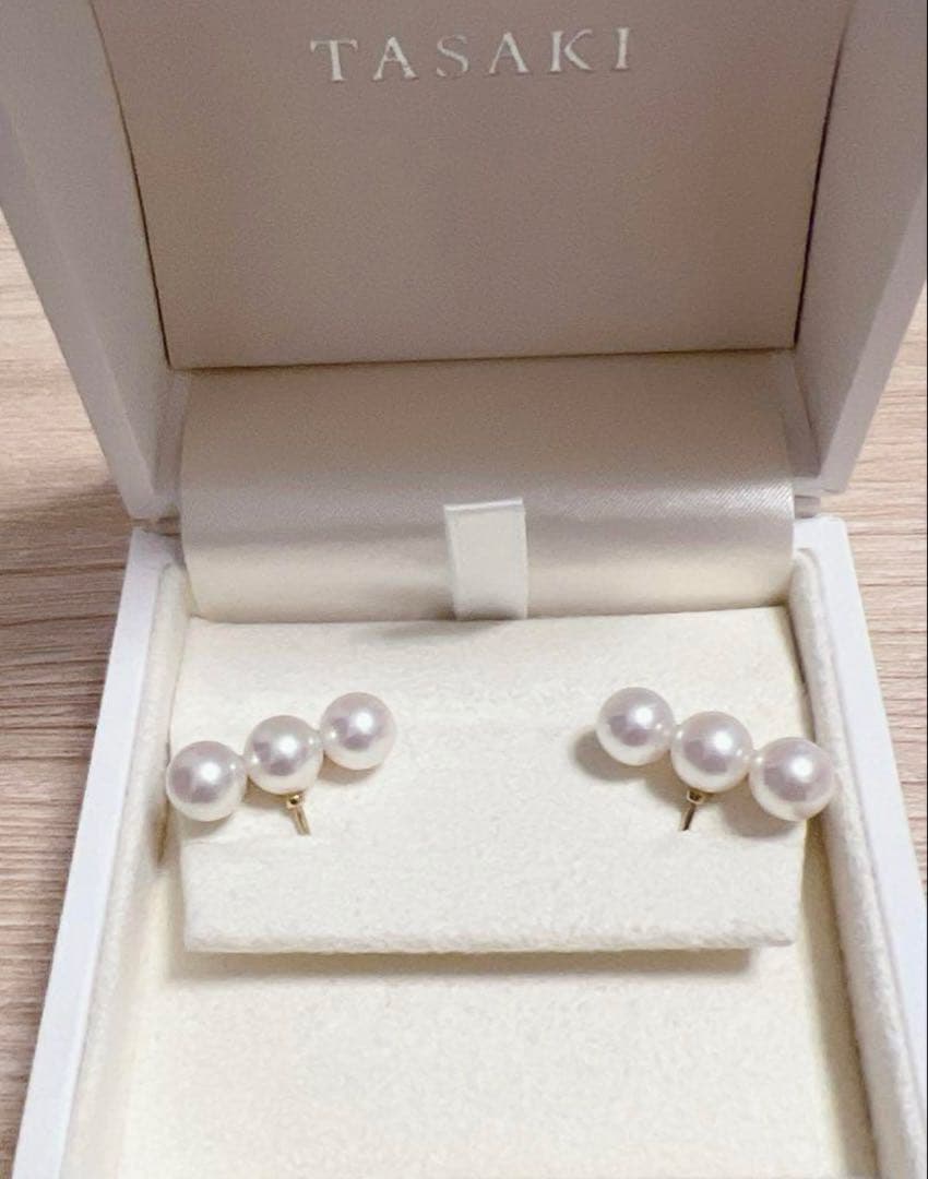 【★新品未使用★ TASAKIピアス】