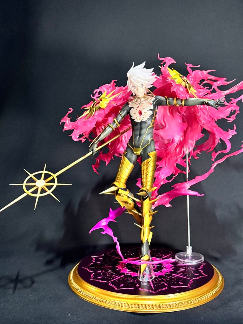 FGOアルジュナ〔オルタ〕とカルナ 1／8スケールフィギュアのセット