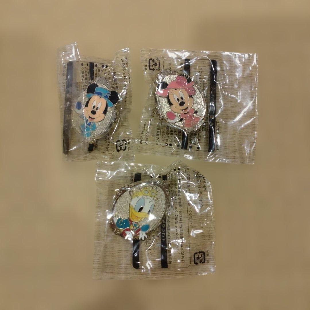ディズニーリゾート ゲーム景品 ピンバッジなど 58点
