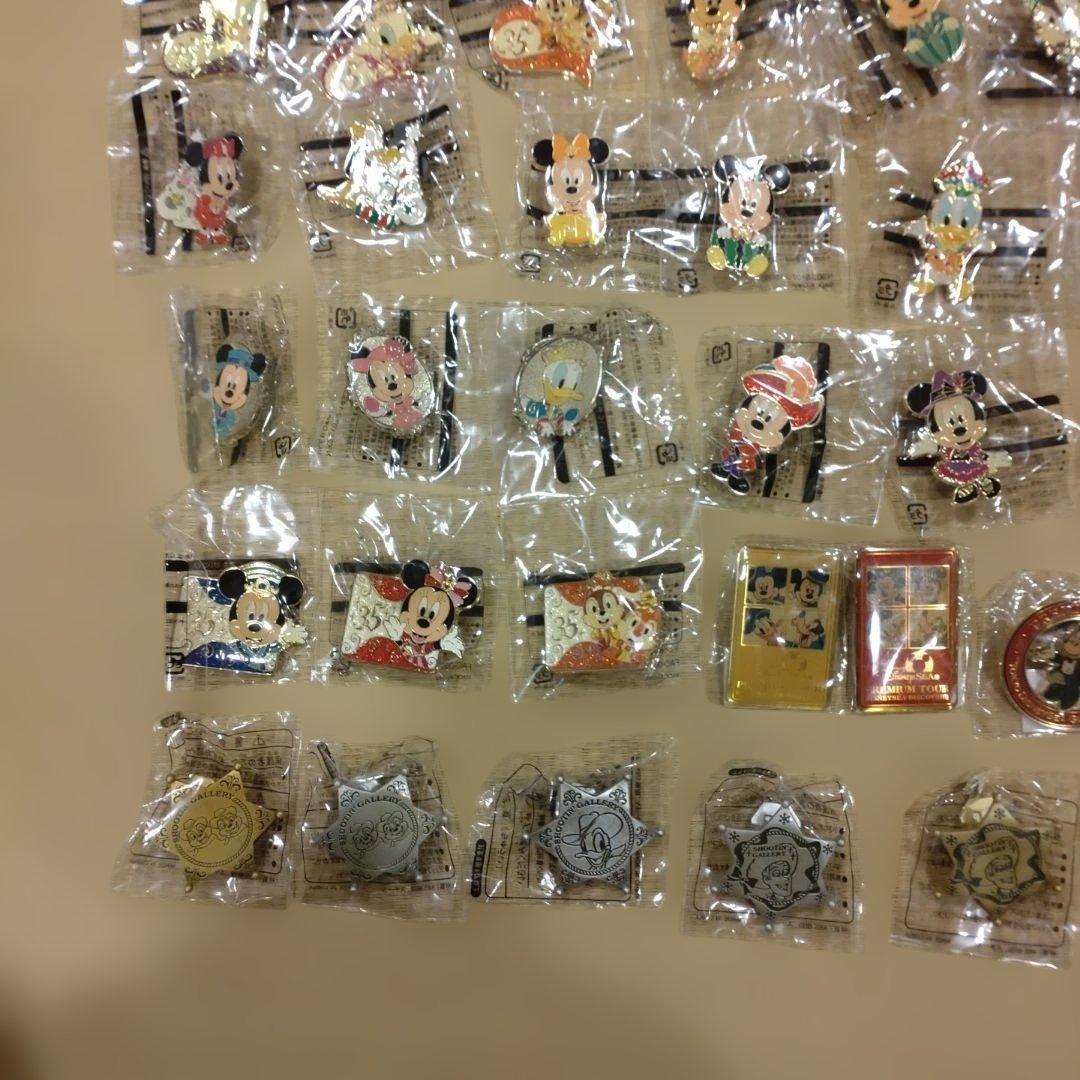 ディズニーリゾート ゲーム景品 ピンバッジなど 58点