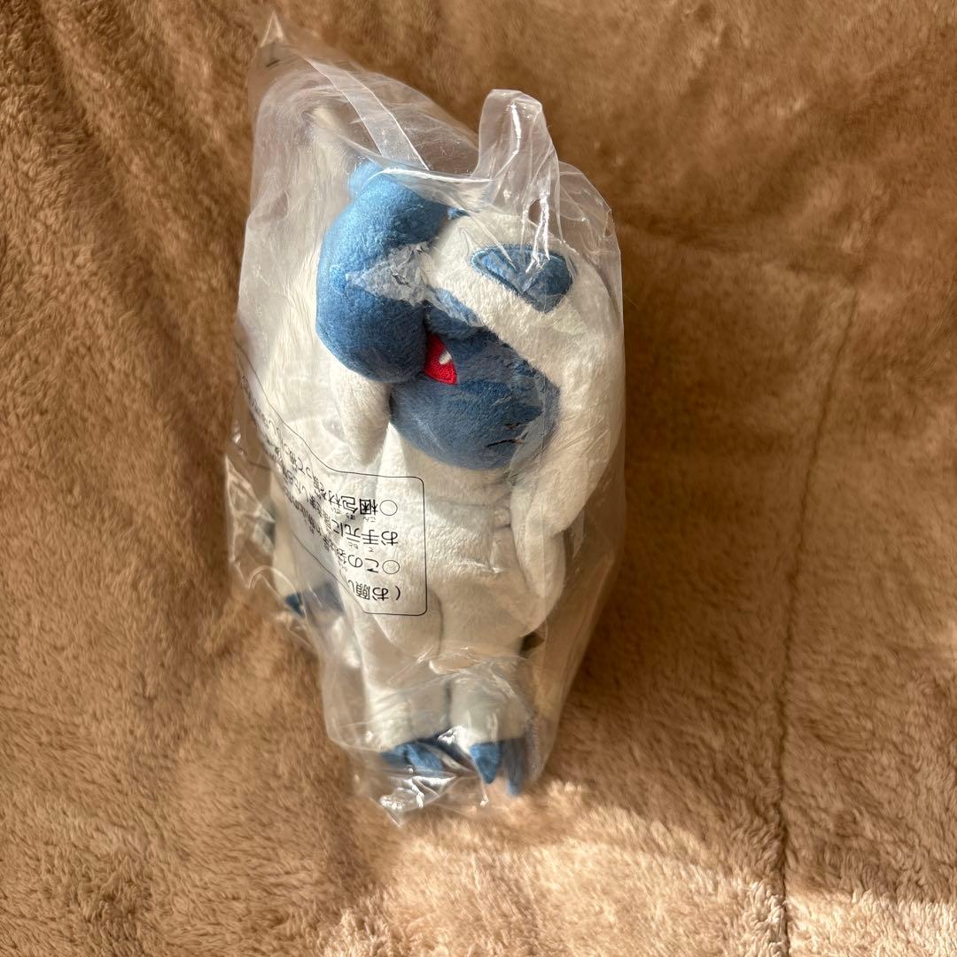 ポケモンセンター　メガアブソル　ぬいぐるみ