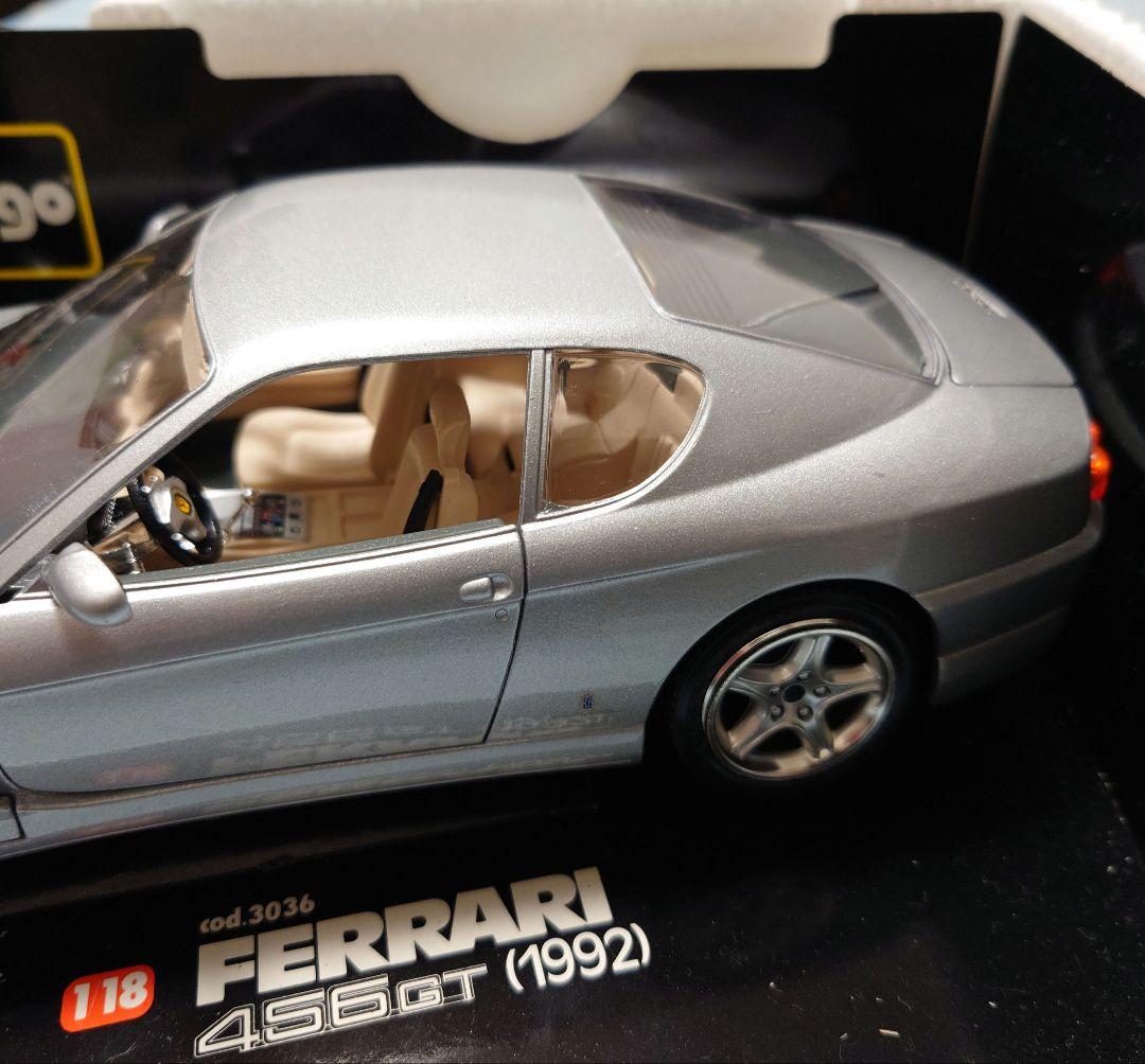 ミニカーBurago Ferrari 456GT (1992) 1/18スケール