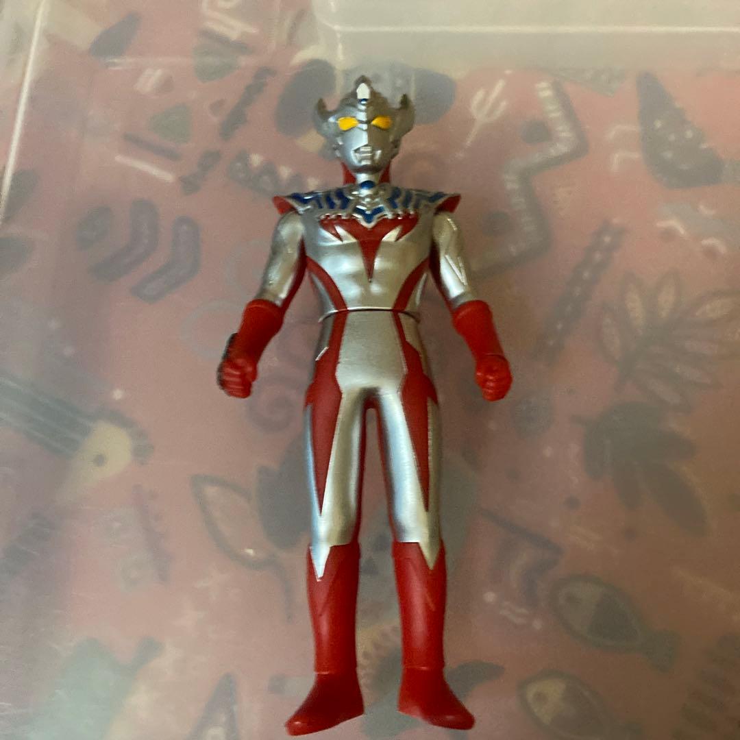令和　ウルトラマン　タイガ　ソフビ　アクション　フィギュア