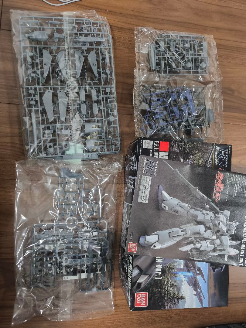 HG ゼータプラス (ユニコーン Ver.)　初期ロット　エラー品