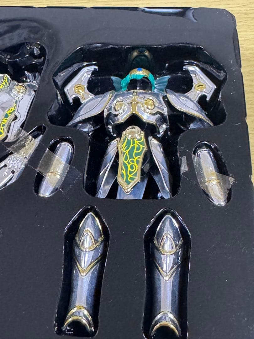 ドラゴンクエスト 伝説の鎧 フィギュア