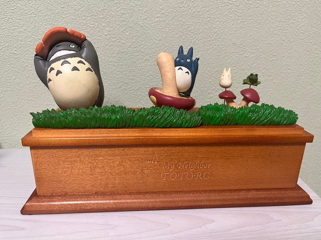 となりのトトロ　フィギュア　オルゴール