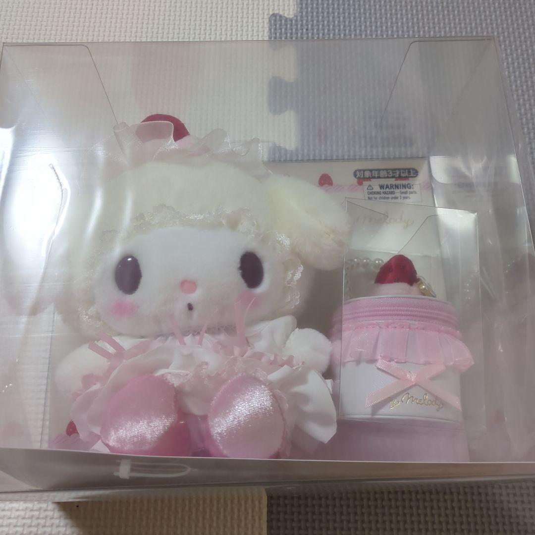 マイメロディ　いちごホイップ　ぬいぐるみ　アクセサリーケース