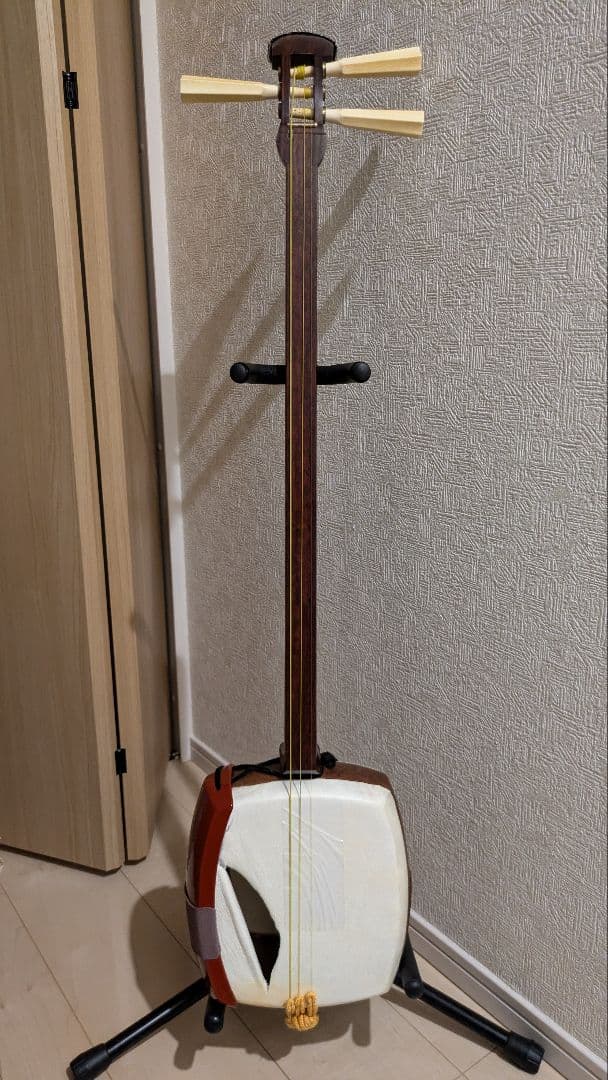 三味線 約50年前に30万円で購入した物 王貞治サイン入り