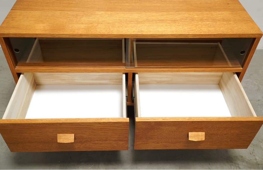 unico （クルト）AV・TVボードキャビネット