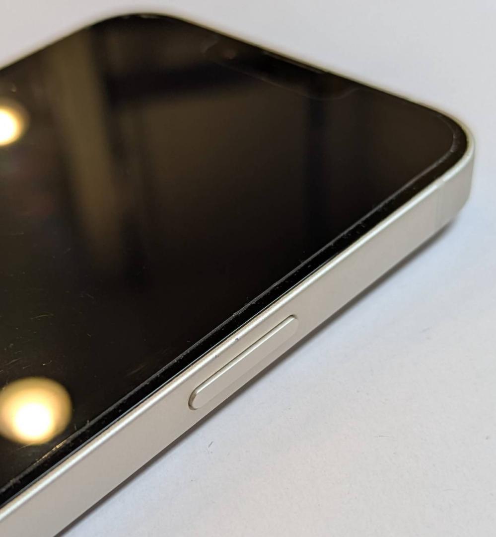 iPhone 13 本体 ホワイト 128GB SIMフリー スターライト 美品