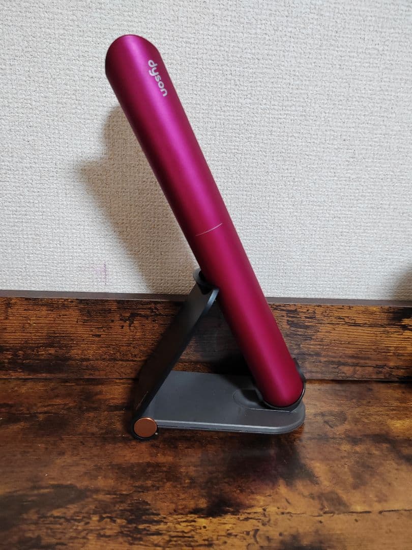 スリムデザイン ストレートヘアアイロン 210℃