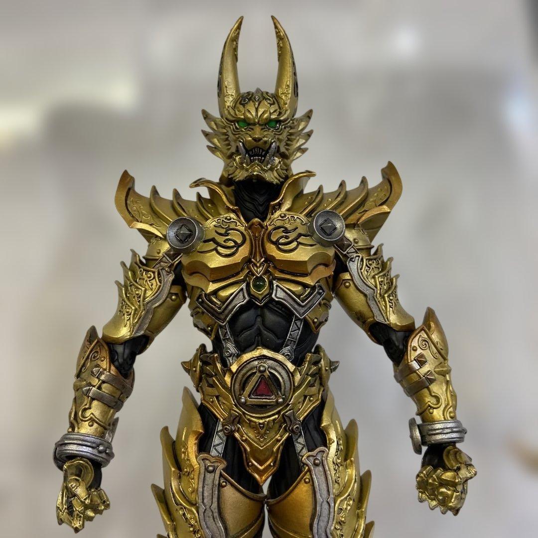 開封美品 魔戒可動 鷹麟ガロ 牙狼 フィギュア