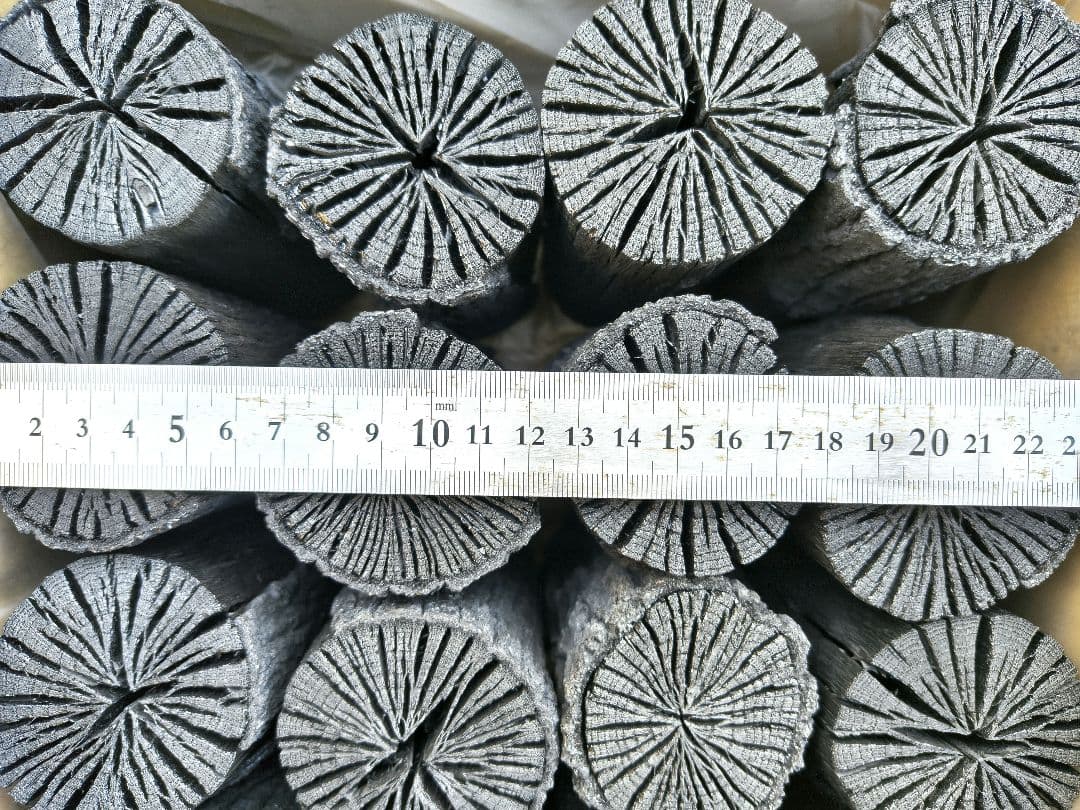 K【愛媛産】クヌギ炉用胴炭約5kg 皮剥がれ