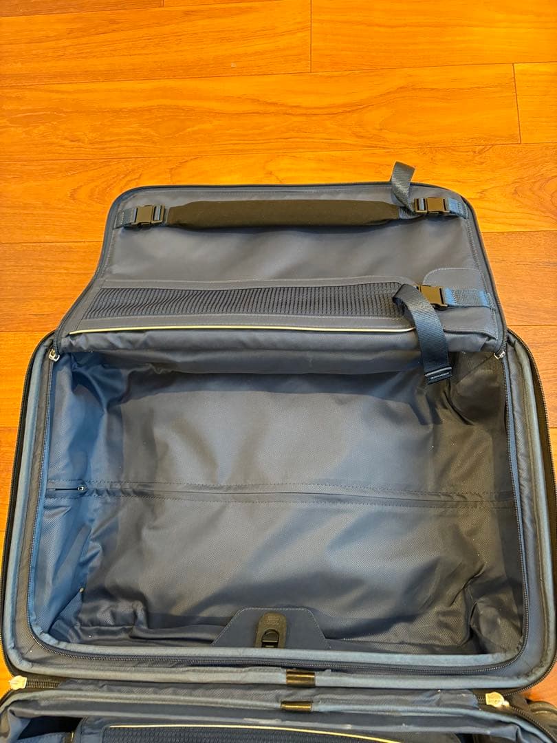 TUMI トゥミ　機内持ち込み可　エグゼクティブ　スーツケース　255060D2