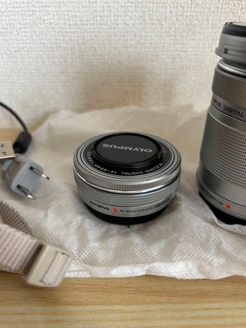 Olympus PEN E-PL9 シルバー 本体
