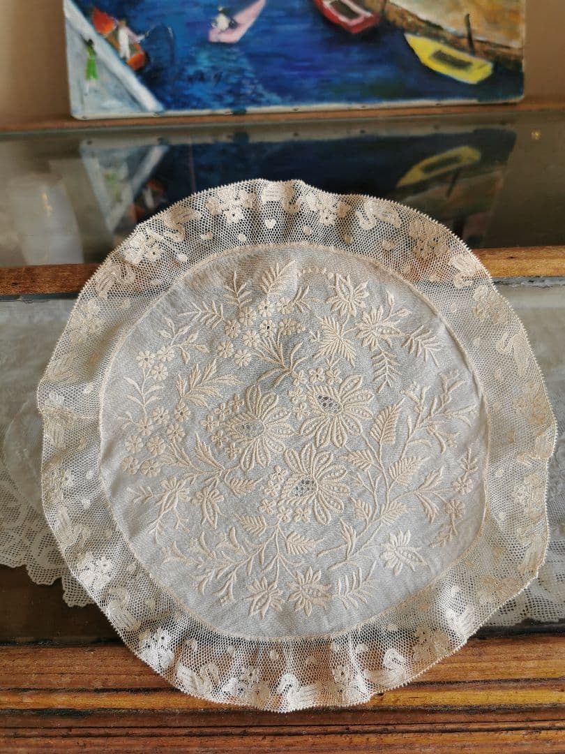 アンティーク ノルマンディーレースドイリー 白鳥と花と花びらの美しいアランソン