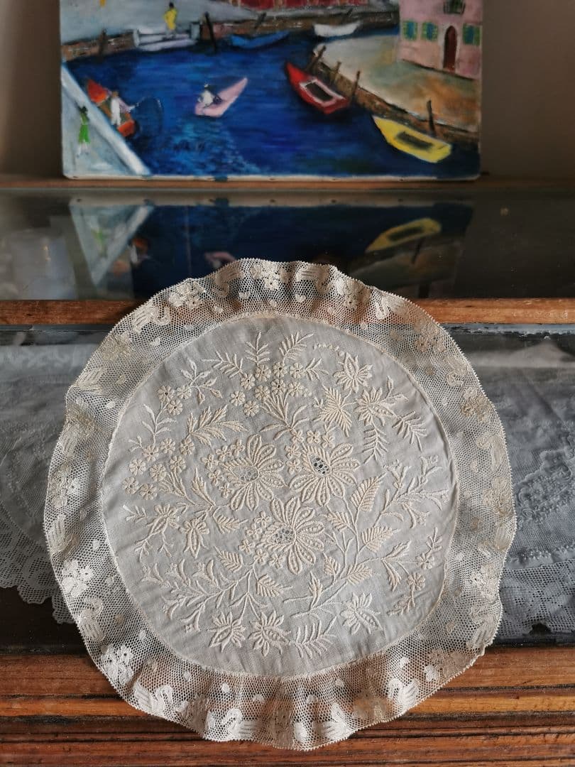 アンティーク ノルマンディーレースドイリー 白鳥と花と花びらの美しいアランソン