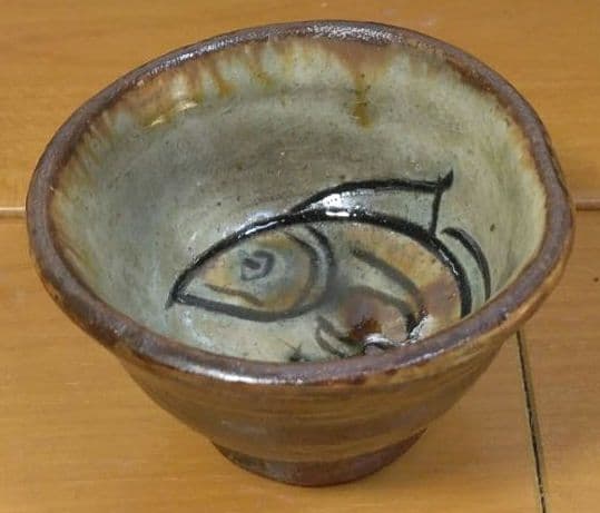 人間国宝 金城次郎 ぐい呑 栞 共箱 美品 やちむん 壺屋焼 壷屋焼 紐付箱