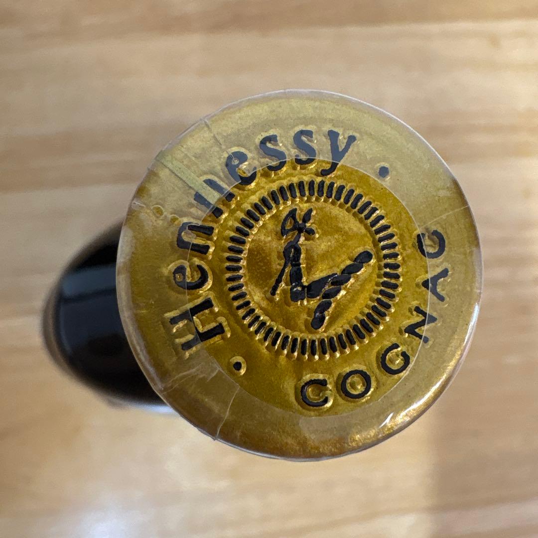 ヘネシー X.O エクストラオールド 700ml 金キャップ　クリアボトル　箱付