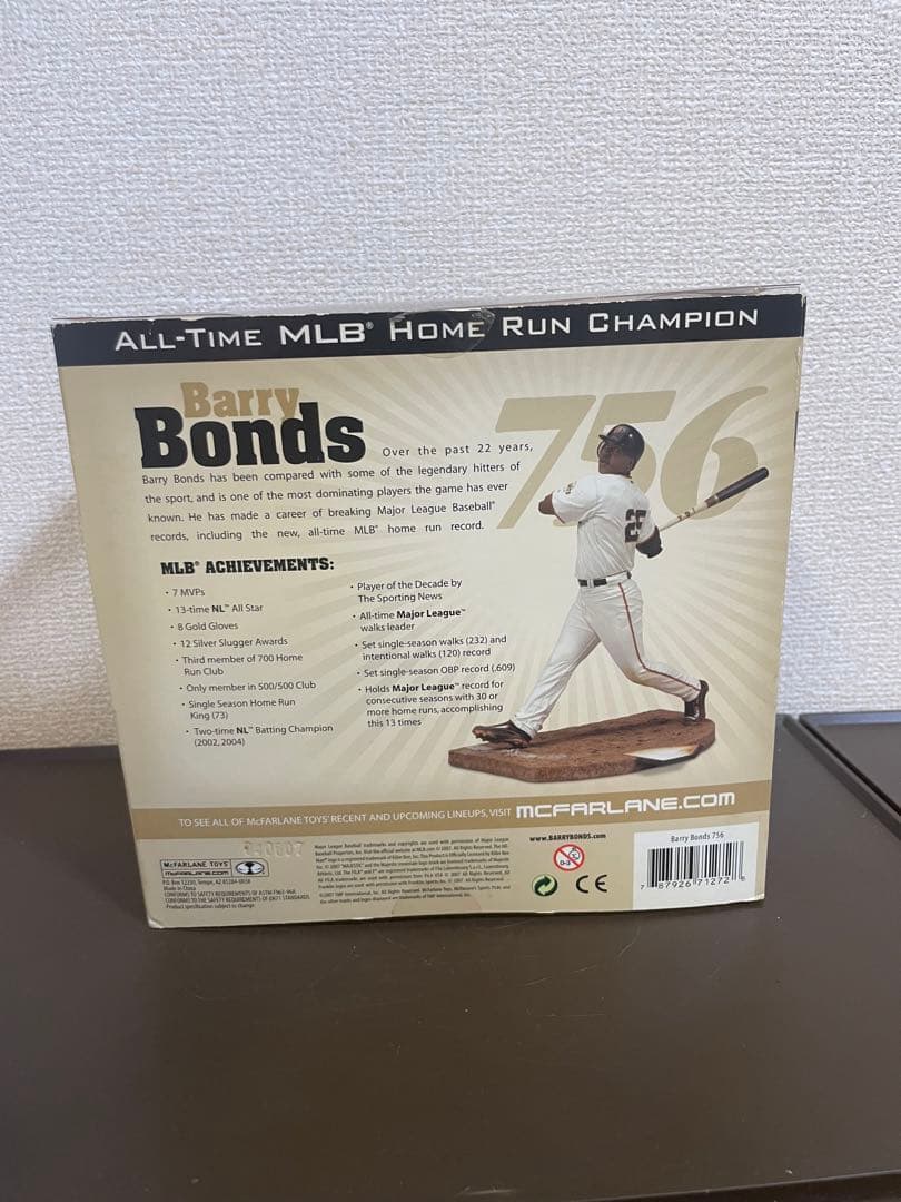 レア！バリーボンズ　756号本塁打達成記念　マクファーレン　フィギュア