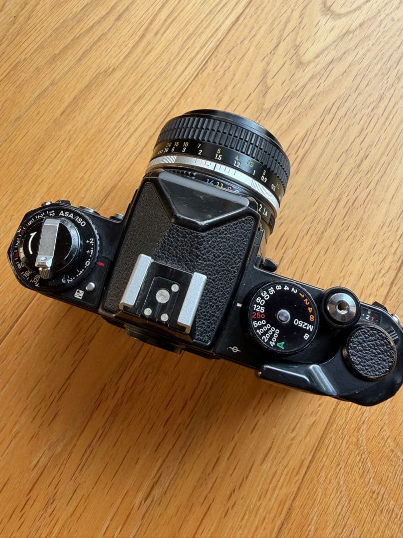 【ジャンク品】Nikon 一眼レフ FE2ボディ +（50mmレンズ1:1.4）