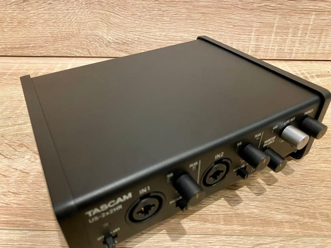 TASCAM US-2x2HR オーディオインターフェイス(新品同様おまけつき)