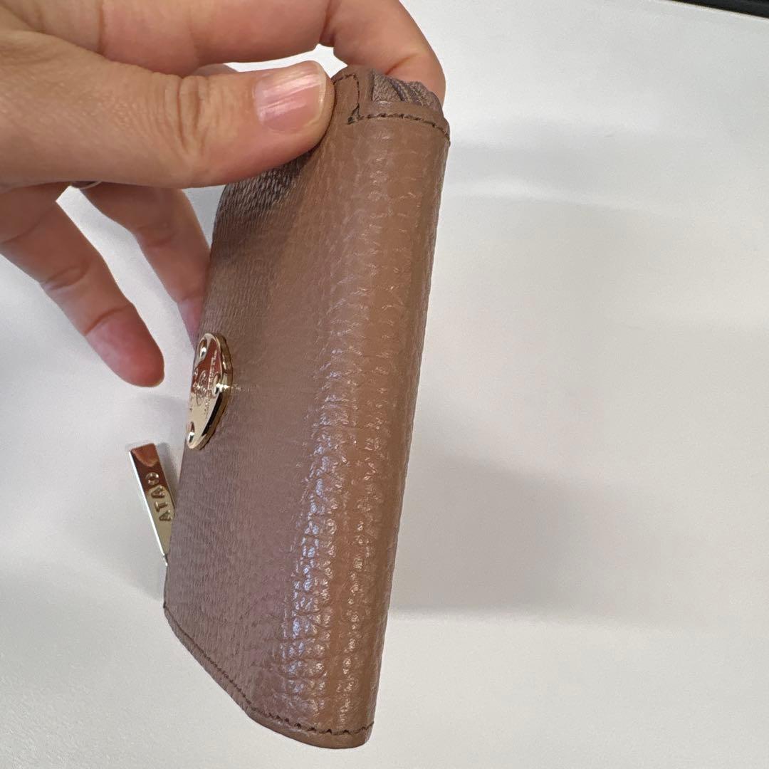 ATAO アタオ　ミリモ　折り財布　レザー　アーモンド