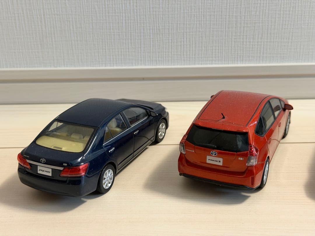 トヨタ カラーサンプルミニカー3台セット