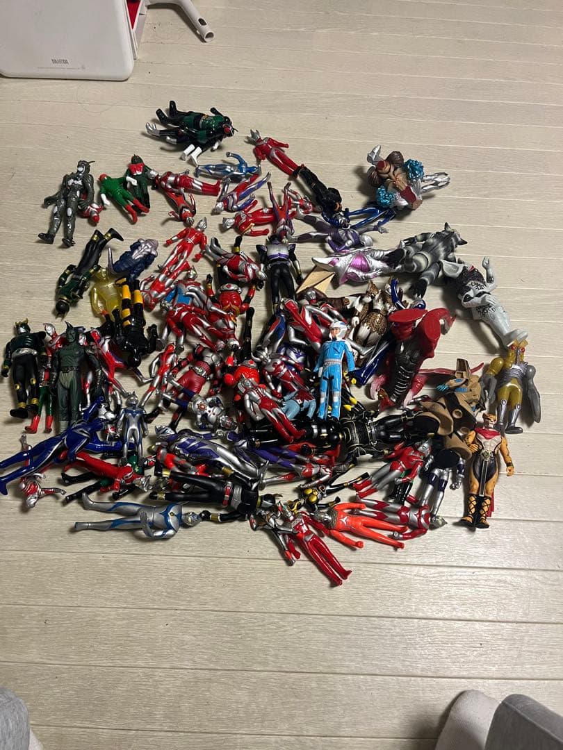 ウルトラマン、仮面ライダーフィギュア　まとめ売り値下げ