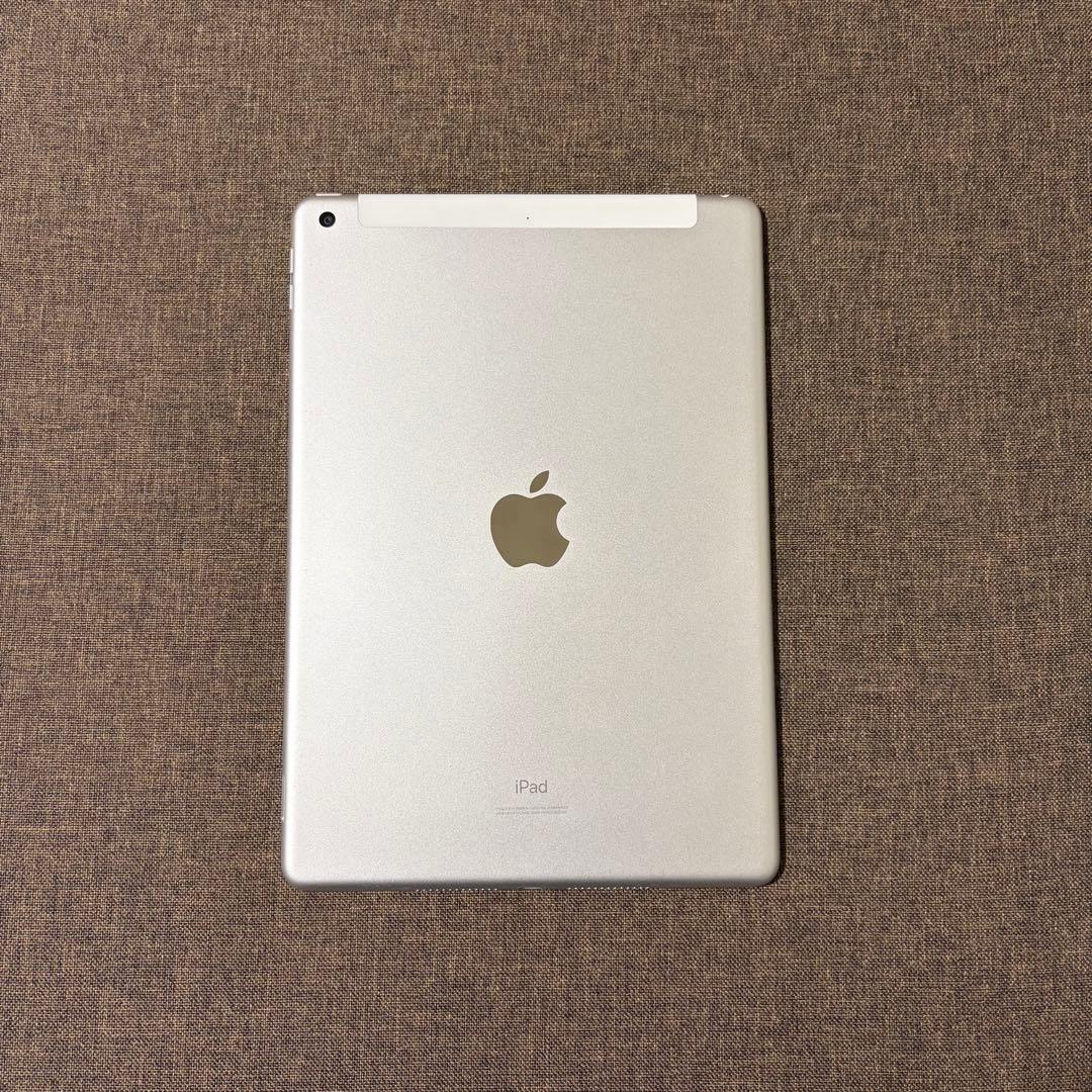 iPad 第8世代 / 32GB / Cellular