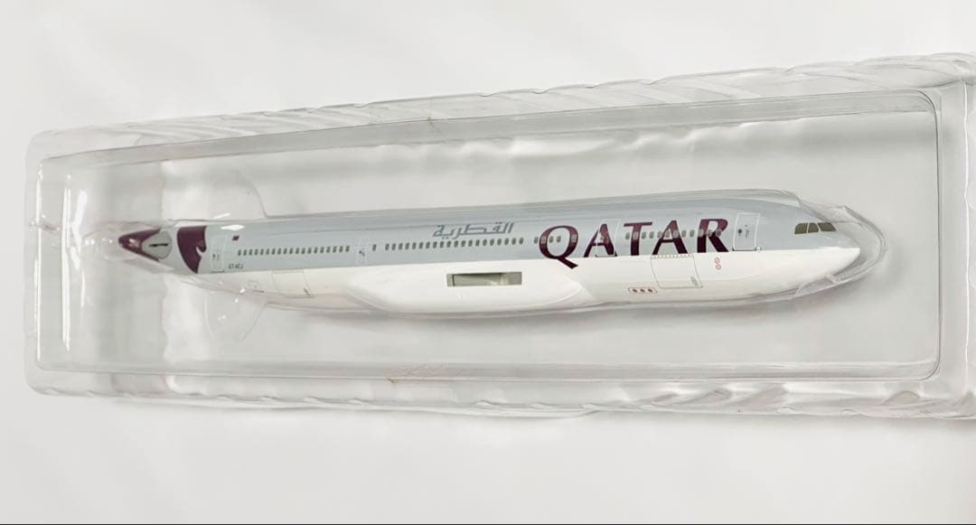 hogan 1/200 カタール航空 Airbus A330-200