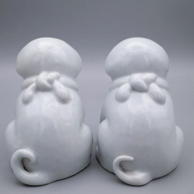 海を渡り、英国で百年以上座り続けた仔犬A正面！明治～大正期 平戸焼古伊万里九谷猫