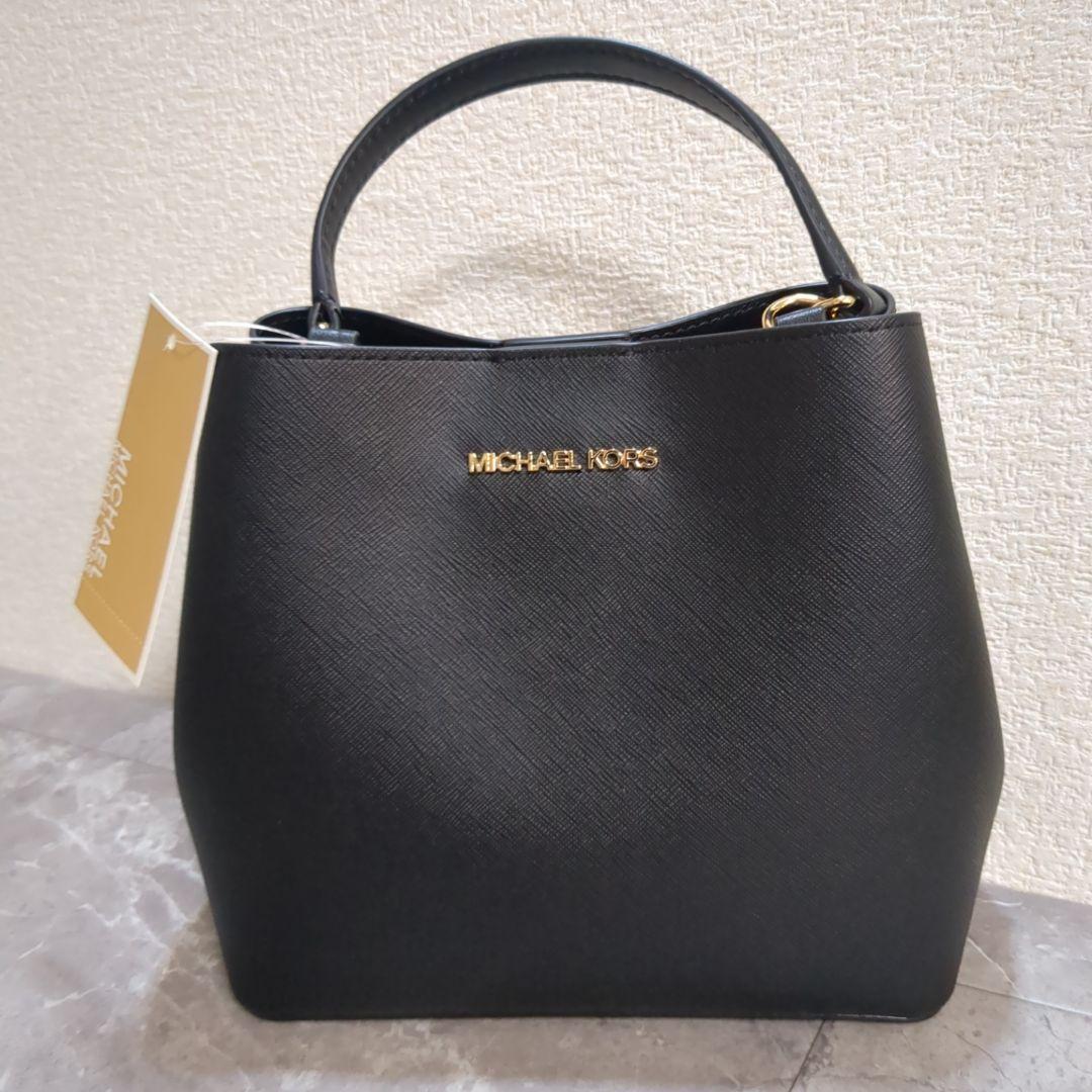 グミ極美品☆Michael Kors ブラック PRATT レザー ショル
