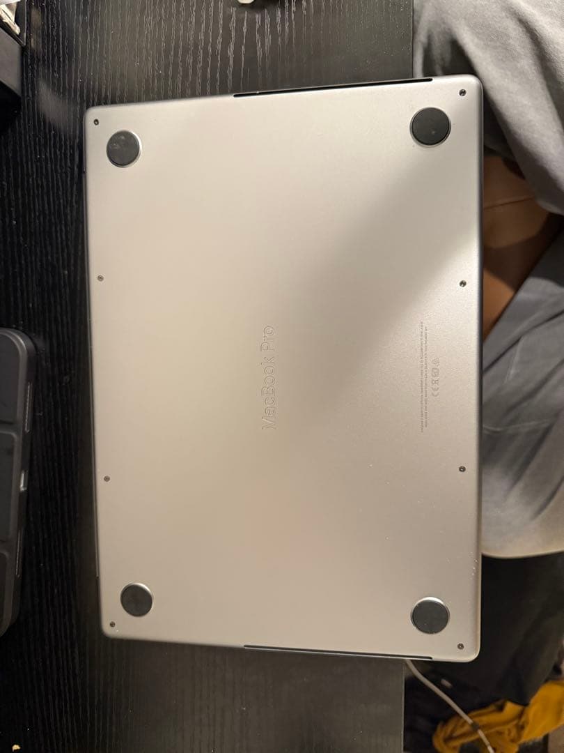 Apple MacBook pro 14インチ シルバー