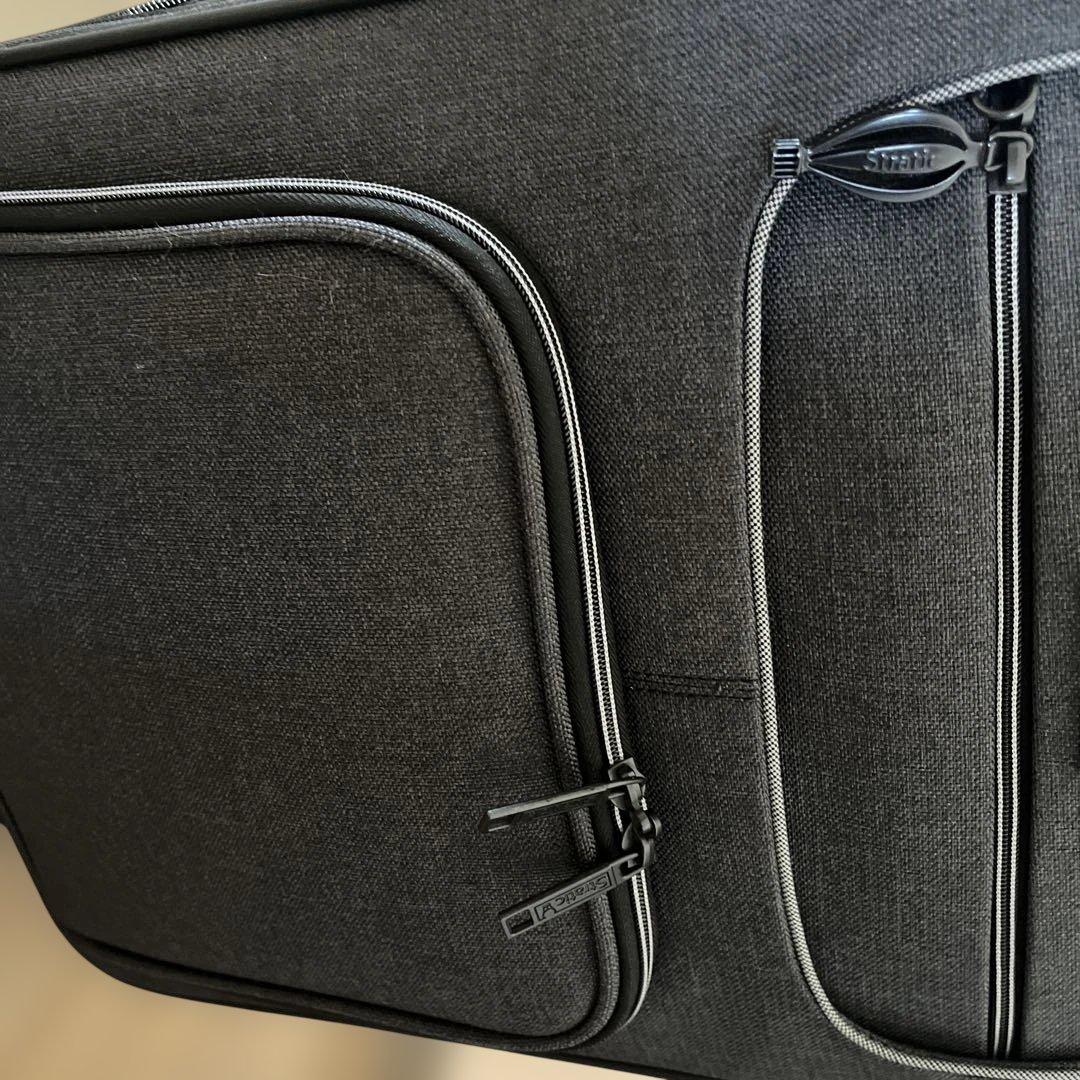 Straticストラティック 35L シティブラック 機内持ち込み