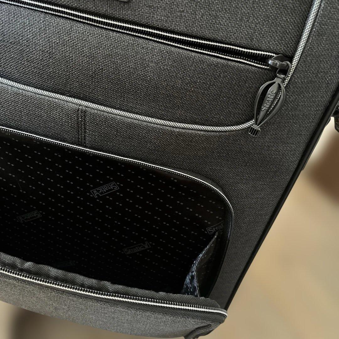 Straticストラティック 35L シティブラック 機内持ち込み