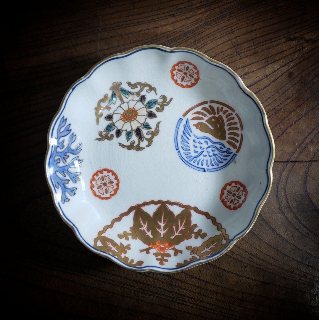 皿 色絵 金彩 牡丹唐草 鶴丸文 二重角富 宝尽くし 桐文花弁縁 古伊万里 イ号