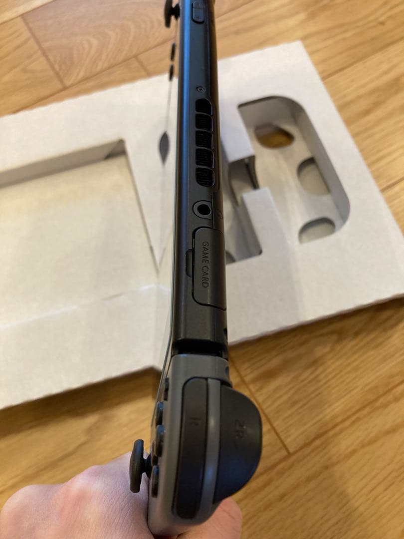 ニンテンドースイッチ　本体　中古　おまけ付き