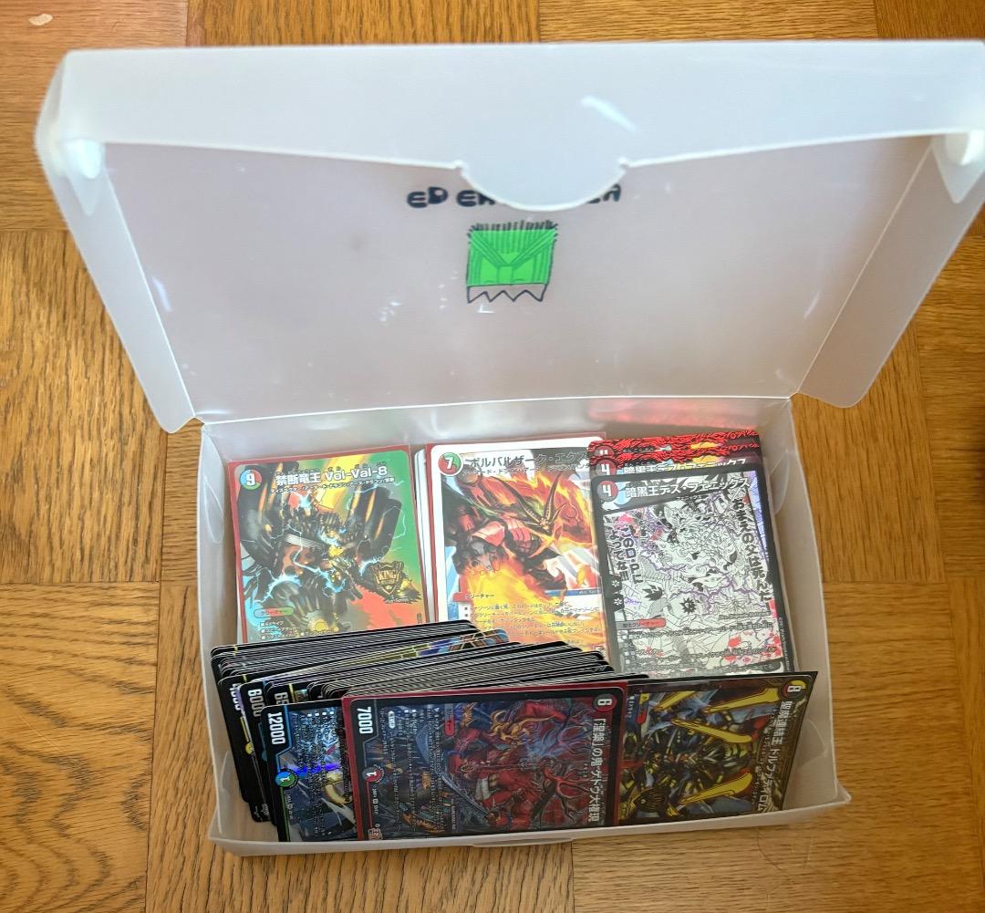 最終値下げ超お得デュエマ引退品、まとめ売り、4デッキ付き、光り物約1000枚