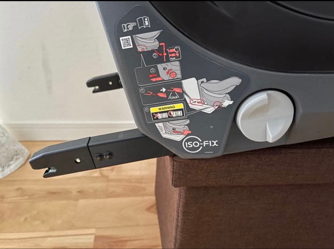 Combi 新生児対応 チャイルドシート ISOFIX クリーニング済み