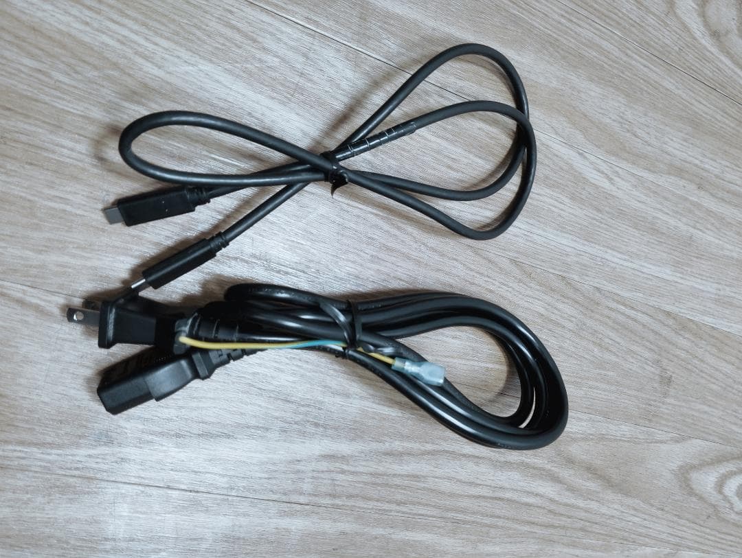 北海道送料込K☆1061 DELL 4Kディスプレイモニター U3219Q