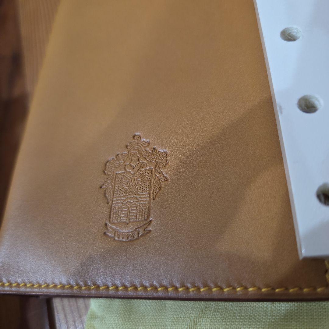 美品pineider ピナイダー手帳&リフィル