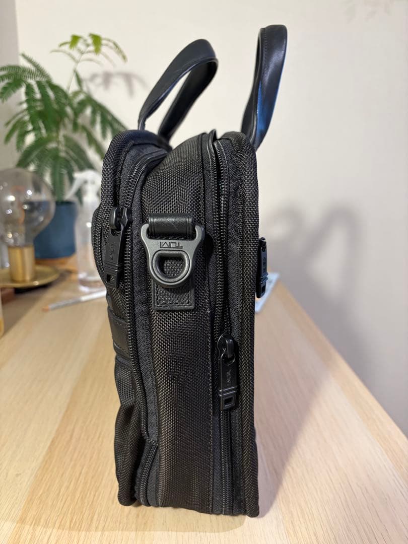 TUMI アルファ2 オーガナイザー ポートフォリオ ブリーフ ビジネスバッグ