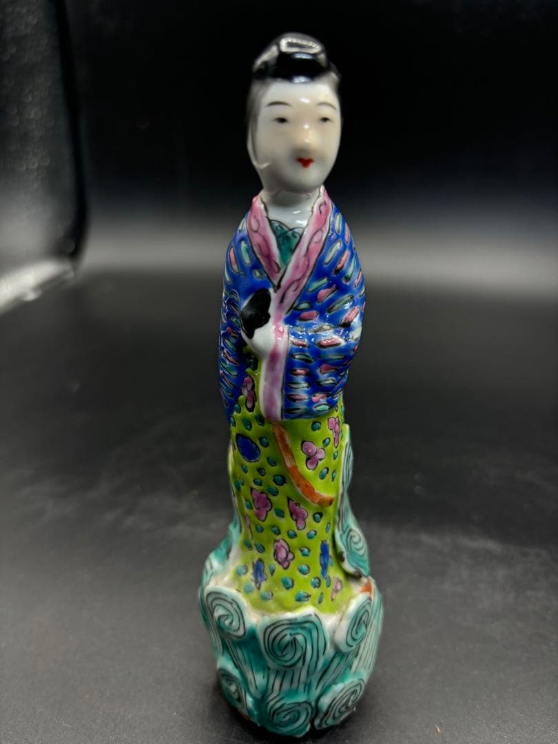 中国美術 古玩 色絵陶人形 陶器人形 高さ約15cm 置物 オブジェ 古董品